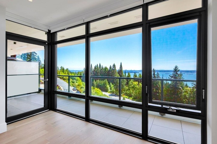 Photo 18 at 402 - 3101 Burfield Place, Cypress Park Estates, West Vancouver