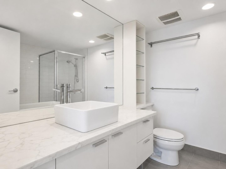 Photo 22 at 801 - 980 Cooperage Way, Yaletown, Vancouver West