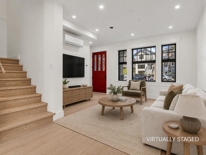 Photo 4 at 2566 W 2nd Avenue, Kitsilano, Vancouver West