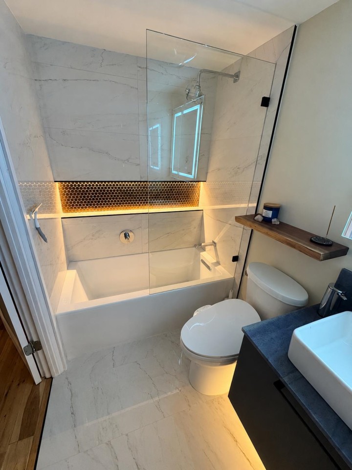 Photo 14 at 303 - 441 E 3rd Street, Lower Lonsdale, North Vancouver