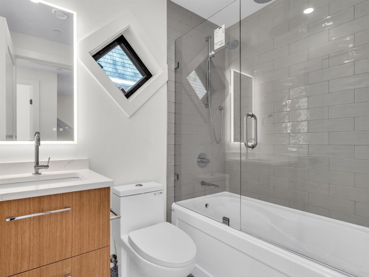 Photo 19 at 2568 W 2nd Avenue, Kitsilano, Vancouver West