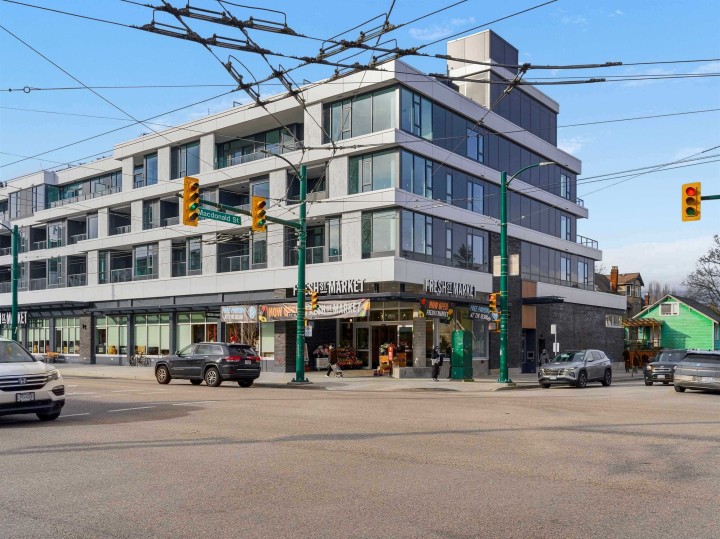 Photo 30 at 2570 W 2nd Avenue, Kitsilano, Vancouver West
