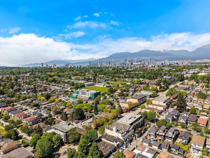 Photo 23 at 301 - 4372 Fraser Street, Fraser VE, Vancouver East