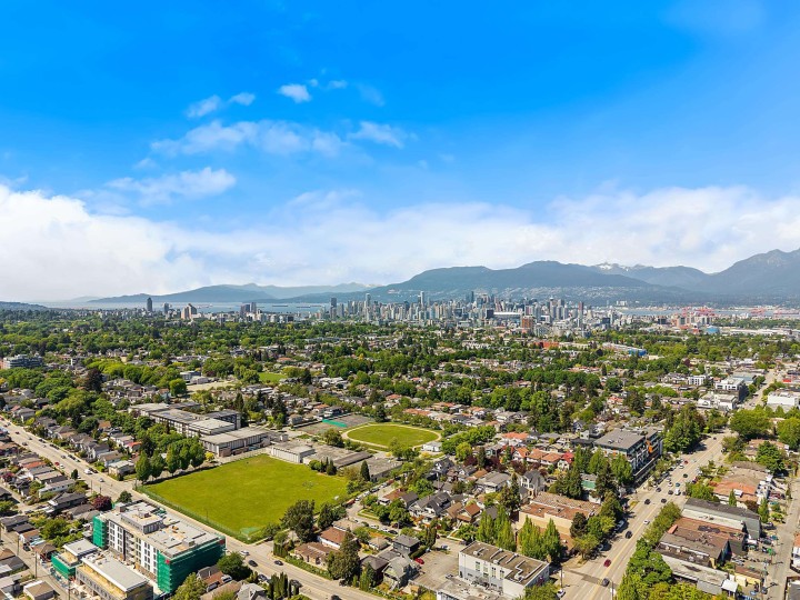 Photo 24 at 301 - 4372 Fraser Street, Fraser VE, Vancouver East