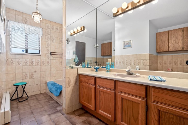 Photo 23 at 5618 Lancaster Street, Collingwood VE, Vancouver East
