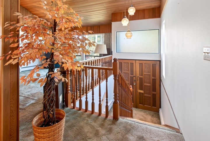 Photo 4 at 5618 Lancaster Street, Collingwood VE, Vancouver East