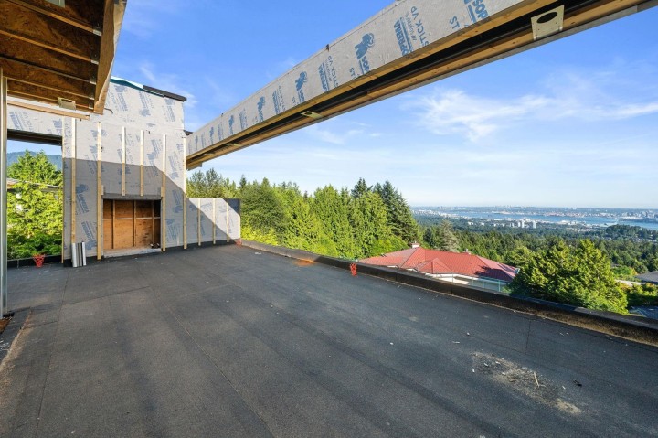 Photo 13 at 1424 Sandhurst Place, Chartwell, West Vancouver