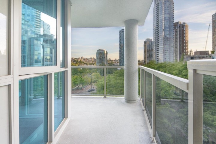 Photo 6 at 802 - 388 Drake Street, Yaletown, Vancouver West