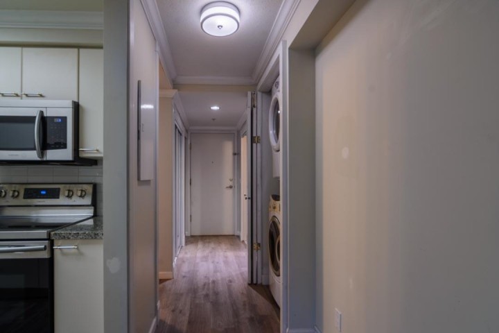 Photo 16 at 802 - 388 Drake Street, Yaletown, Vancouver West