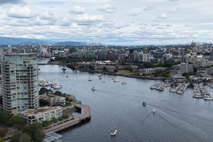 Photo 36 at 802 - 388 Drake Street, Yaletown, Vancouver West