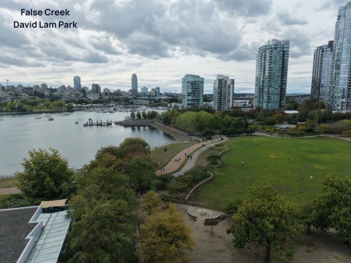 Photo 34 at 802 - 388 Drake Street, Yaletown, Vancouver West