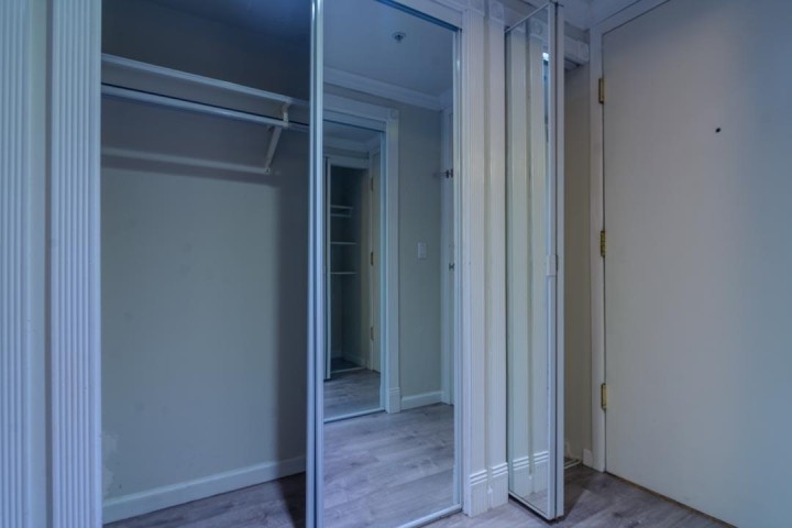 Photo 18 at 802 - 388 Drake Street, Yaletown, Vancouver West