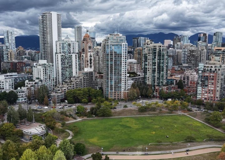 Photo 37 at 802 - 388 Drake Street, Yaletown, Vancouver West