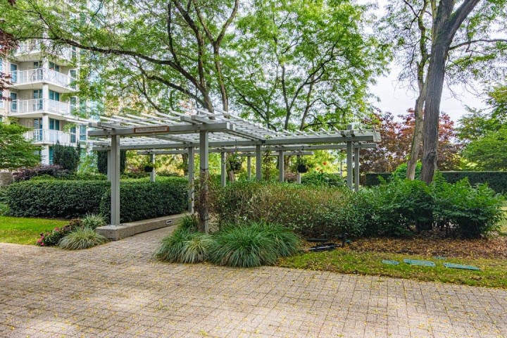 Photo 31 at 802 - 388 Drake Street, Yaletown, Vancouver West