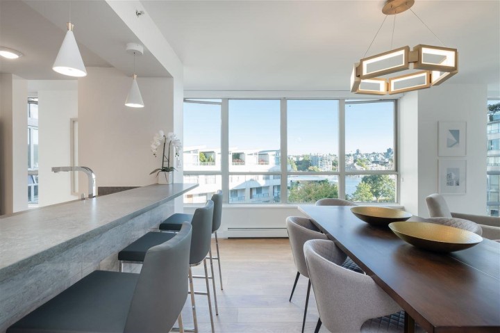 Photo 9 at 605 - 1228 Marinaside Crescent, Yaletown, Vancouver West