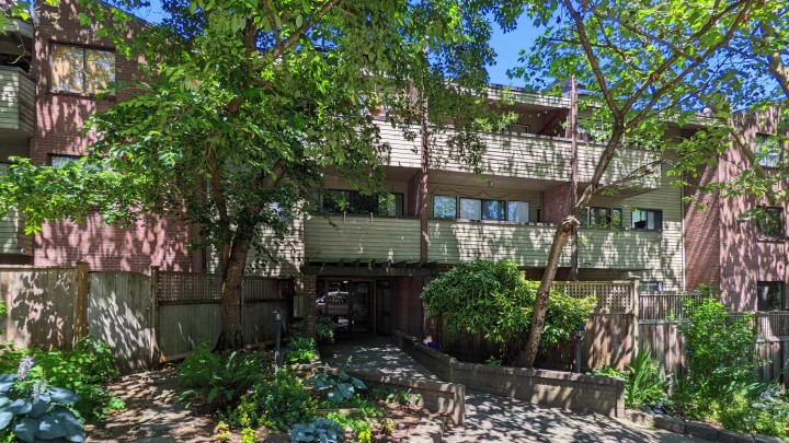 Photo 3 at 111 - 853 E 7th Avenue, Mount Pleasant VE, Vancouver East