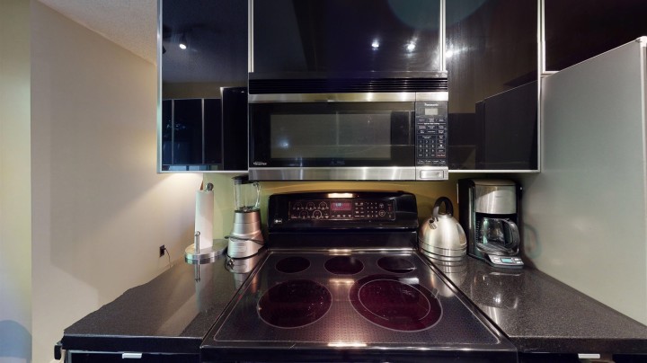 Photo 11 at 111 - 853 E 7th Avenue, Mount Pleasant VE, Vancouver East