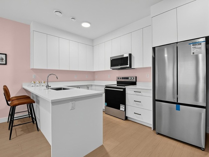 Photo 4 at 1 - 2254 E 24th Avenue, Victoria VE, Vancouver East
