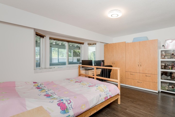 Photo 16 at 6074 Sherbrooke Street, Knight, Vancouver East