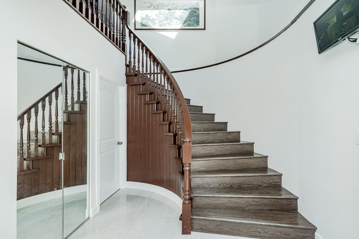 Photo 3 at 6074 Sherbrooke Street, Knight, Vancouver East