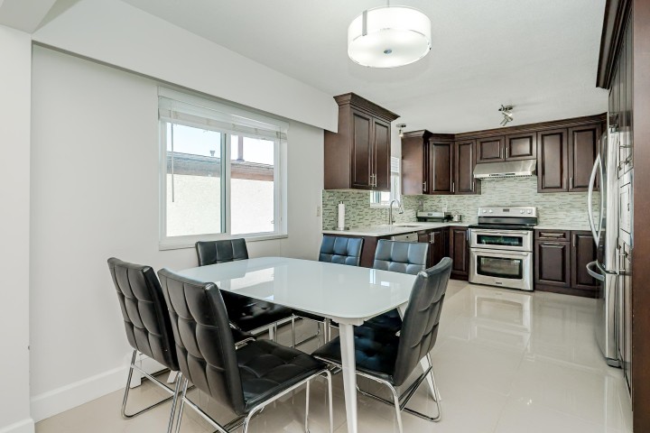 Photo 10 at 6074 Sherbrooke Street, Knight, Vancouver East