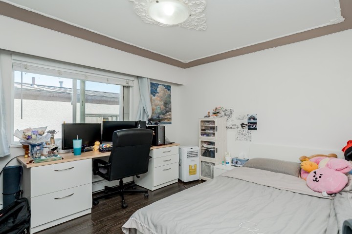 Photo 18 at 6074 Sherbrooke Street, Knight, Vancouver East