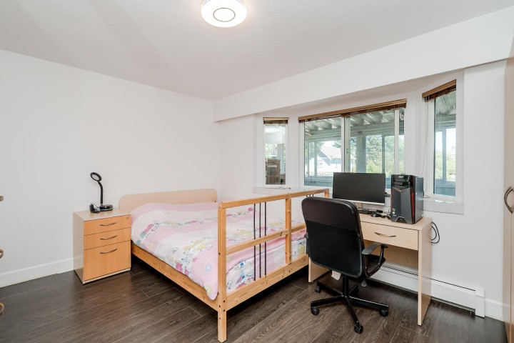 Photo 15 at 6074 Sherbrooke Street, Knight, Vancouver East