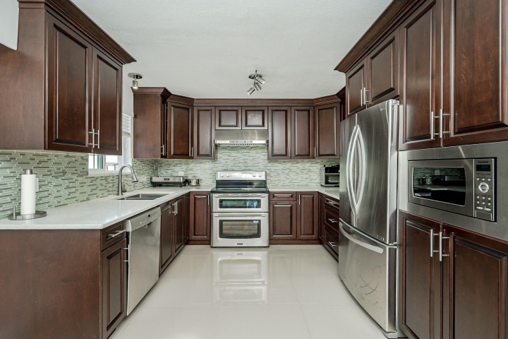 Photo 8 at 6074 Sherbrooke Street, Knight, Vancouver East