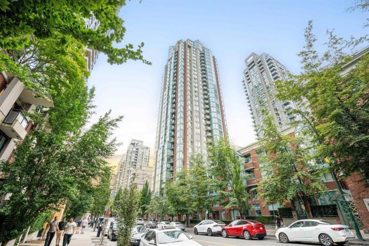 Photo 16 at 304 - 939 Homer Street, Yaletown, Vancouver West