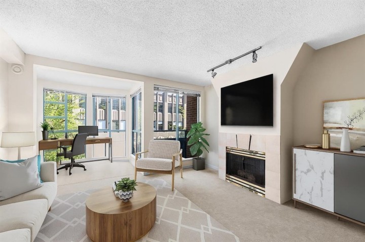 Photo 1 at 304 - 939 Homer Street, Yaletown, Vancouver West