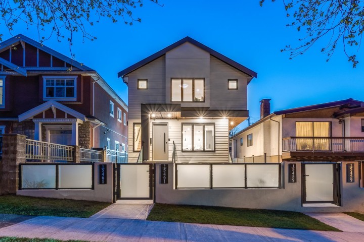 Photo 2 at 1 - 5461 Rhodes Street, Collingwood VE, Vancouver East