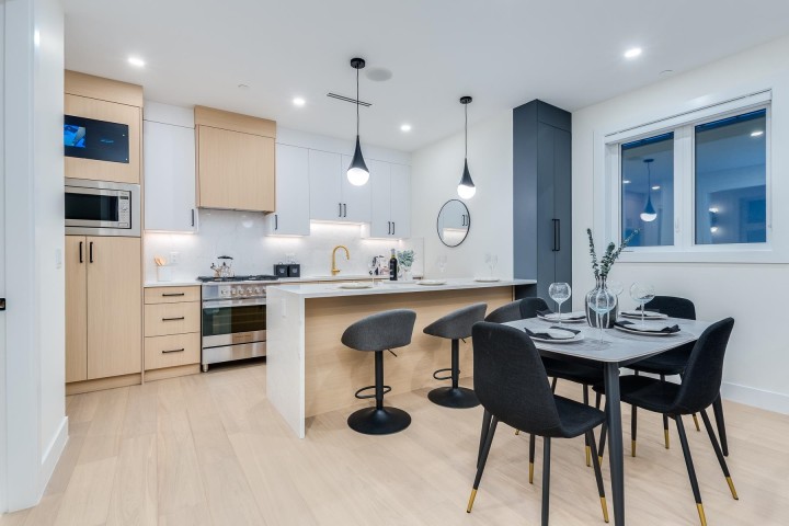 Photo 7 at 1 - 5461 Rhodes Street, Collingwood VE, Vancouver East