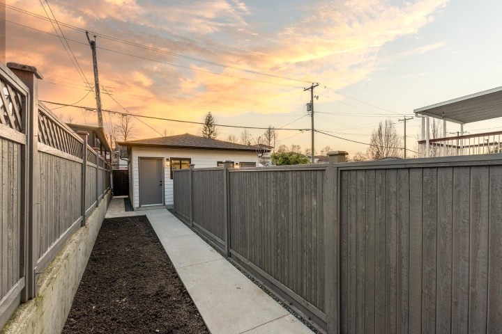 Photo 28 at 1 - 5461 Rhodes Street, Collingwood VE, Vancouver East