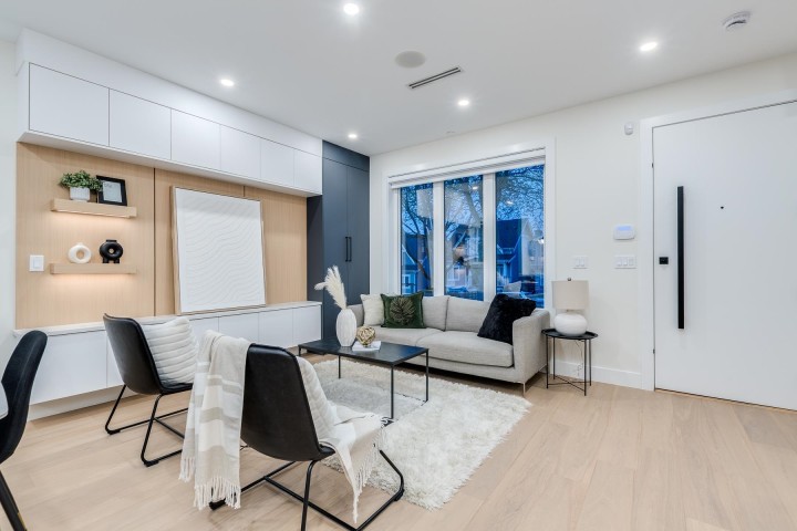 Photo 4 at 1 - 5461 Rhodes Street, Collingwood VE, Vancouver East