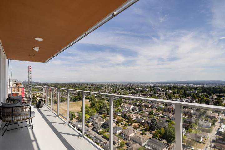 Photo 7 at 1402 - 485 W 42nd Avenue, Oakridge VW, Vancouver West