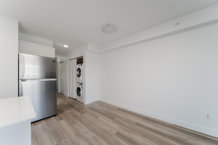 Photo 13 at 302 - 3788 W 10th Avenue, Point Grey, Vancouver West
