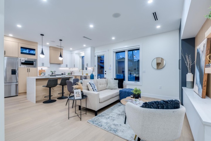 Photo 3 at 1 - 5459 Rhodes Street, Collingwood VE, Vancouver East