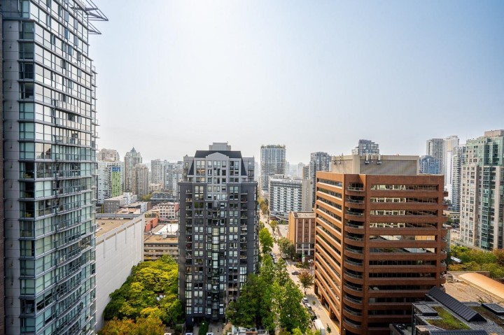 Photo 36 at 1907 - 1050 Burrard Street, Downtown VW, Vancouver West