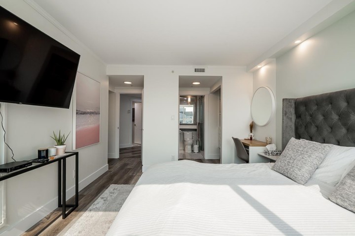 Photo 24 at 1907 - 1050 Burrard Street, Downtown VW, Vancouver West