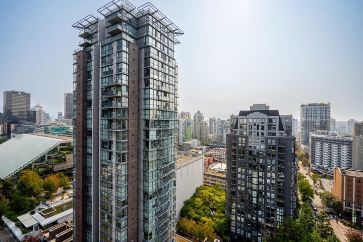 Photo 34 at 1907 - 1050 Burrard Street, Downtown VW, Vancouver West