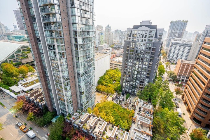 Photo 35 at 1907 - 1050 Burrard Street, Downtown VW, Vancouver West