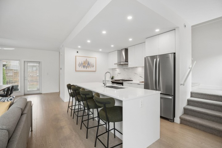 Photo 3 at 16 - 3596 Salal Drive, Roche Point, North Vancouver