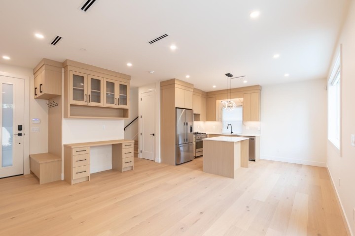 Photo 6 at 2 - 3615 Turner Street, Renfrew VE, Vancouver East