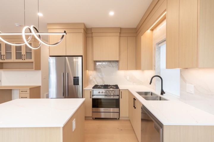 Photo 9 at 2 - 3615 Turner Street, Renfrew VE, Vancouver East