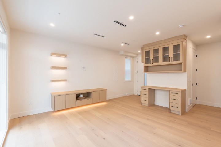 Photo 4 at 2 - 3615 Turner Street, Renfrew VE, Vancouver East