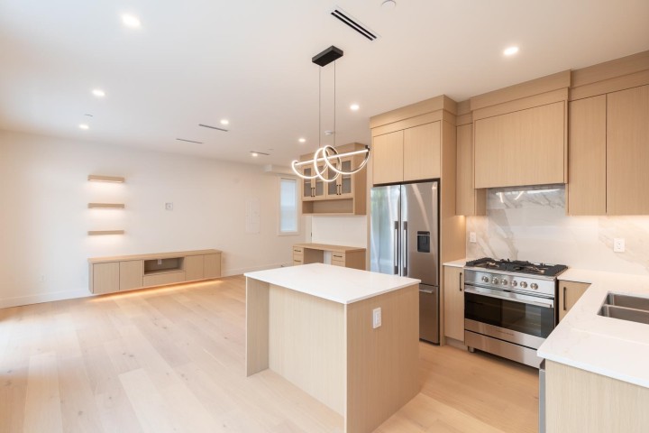 Photo 8 at 2 - 3615 Turner Street, Renfrew VE, Vancouver East