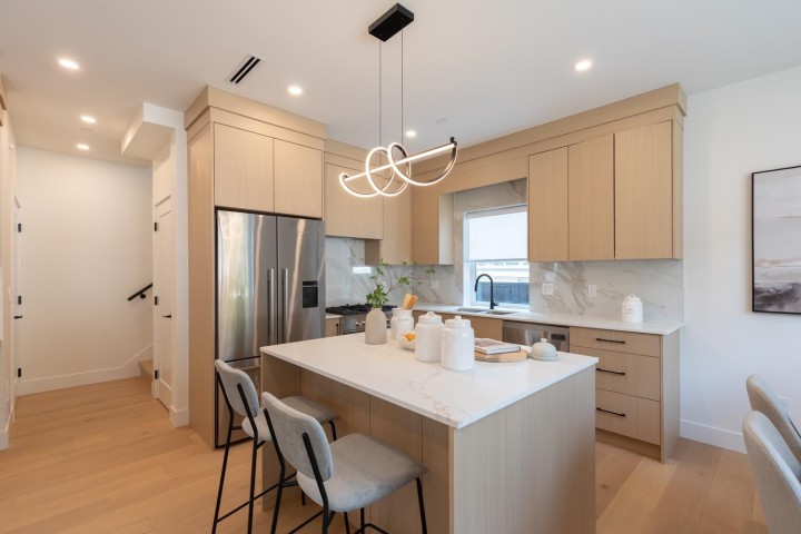 Photo 6 at 4 - 3615 Turner Street, Renfrew VE, Vancouver East