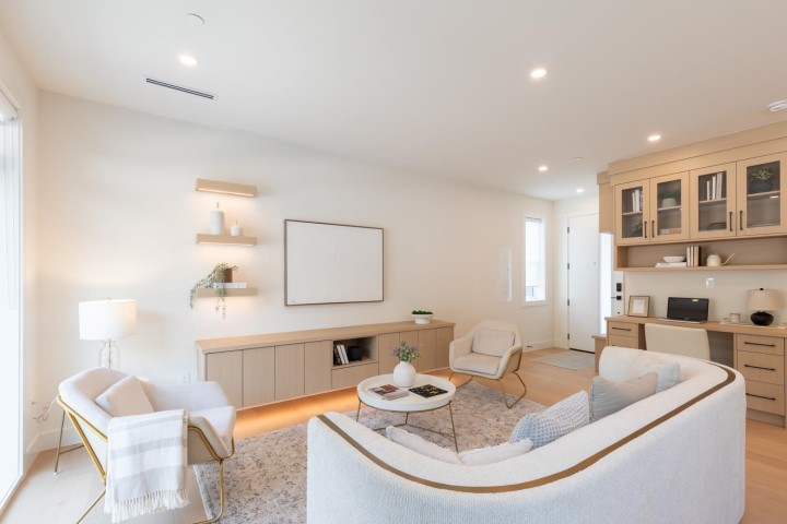 Photo 3 at 4 - 3615 Turner Street, Renfrew VE, Vancouver East
