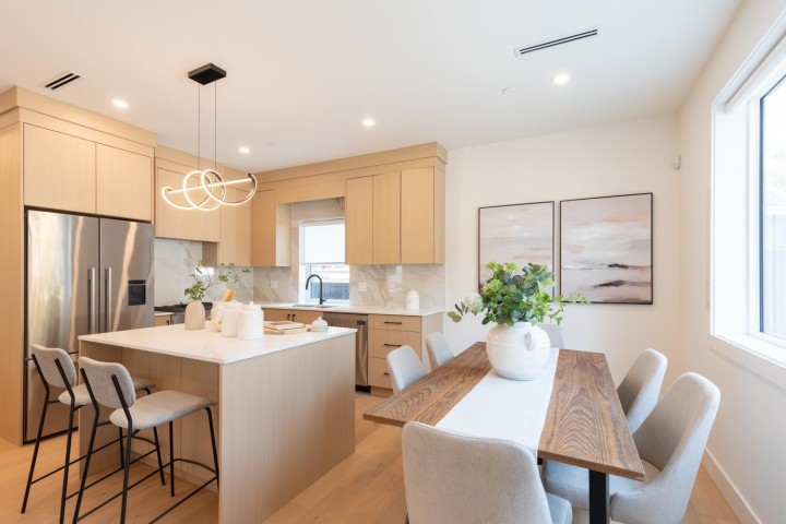 Photo 5 at 4 - 3615 Turner Street, Renfrew VE, Vancouver East