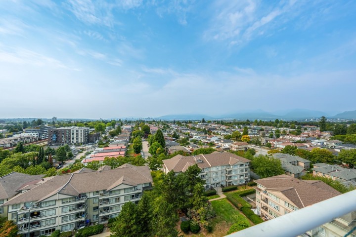 Photo 18 at 1405 - 3489 Ascot Place, Collingwood VE, Vancouver East
